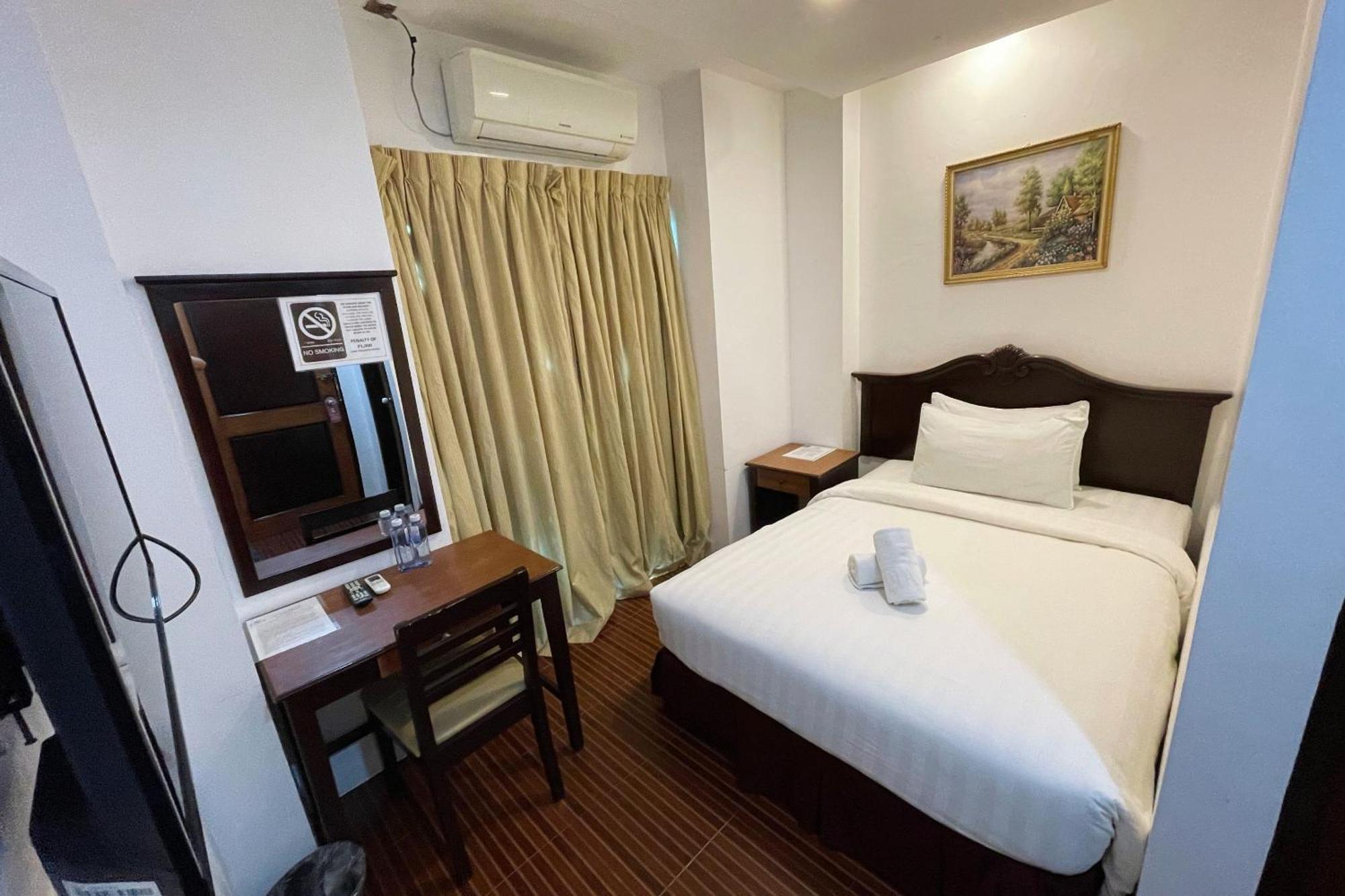 Diamond Spring Hotel Angeles Zimmer foto